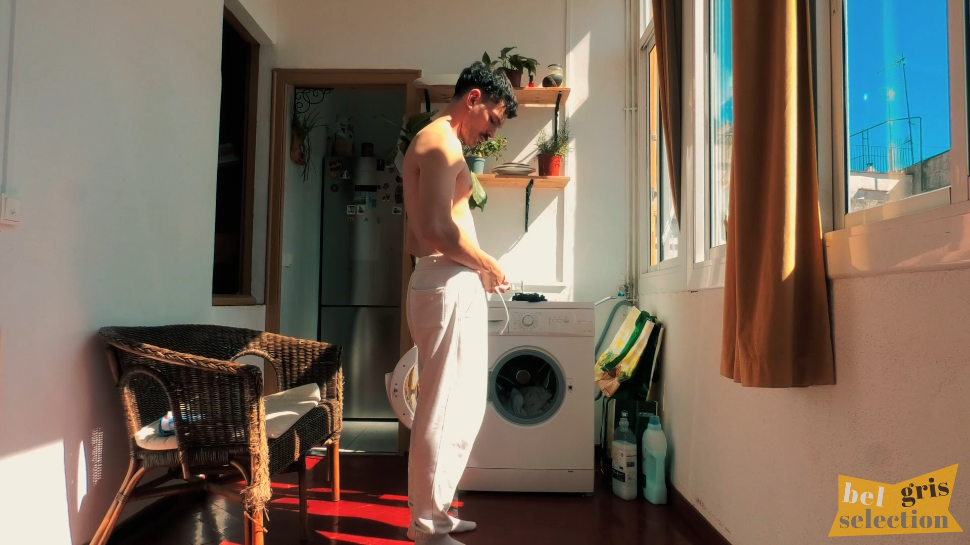 Orgasmic laundry 1 - Tetatita.com
